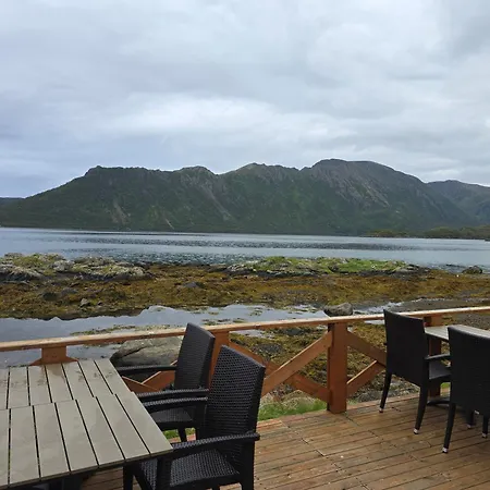Toftenes Seahouse Camping Alsvag